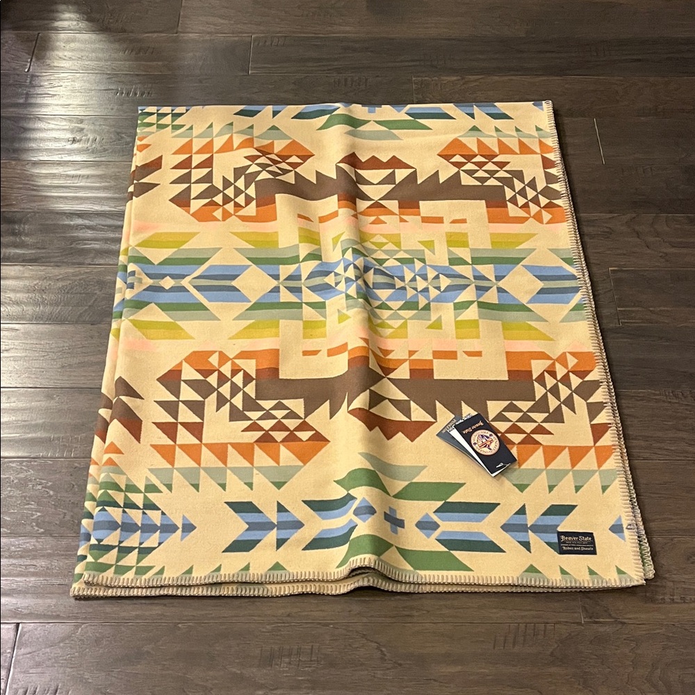 Pendleton Beaver State Opal Springs Jacquard Robe Blanket 80”x64” Made in USA